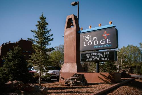 Taos Hotel | Taos Valley Lodge