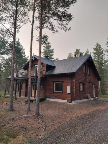 Koengaes Villa | Tapiontytär