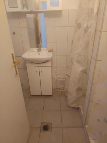 Tapolca Apartment | Tapolcai Tóparti Fészek