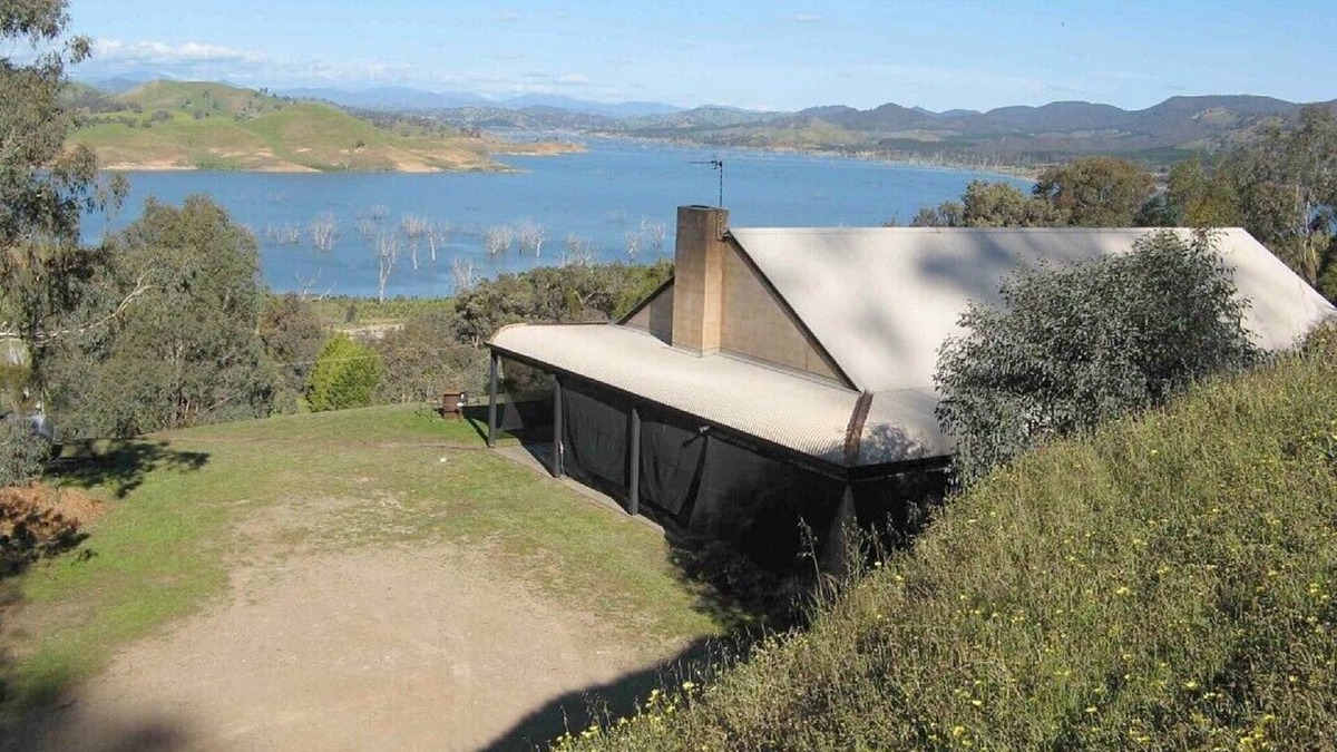 Bonnie Doon House | Tara - Overlooking Lake Eildon