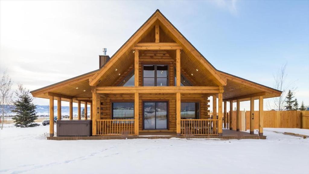 Leigh Creek Estates House | Targhee Shadows - Tetons Yellowstone hot tub