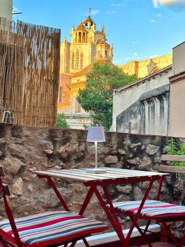 Old Town House | Tarraco Cathedral Cottage