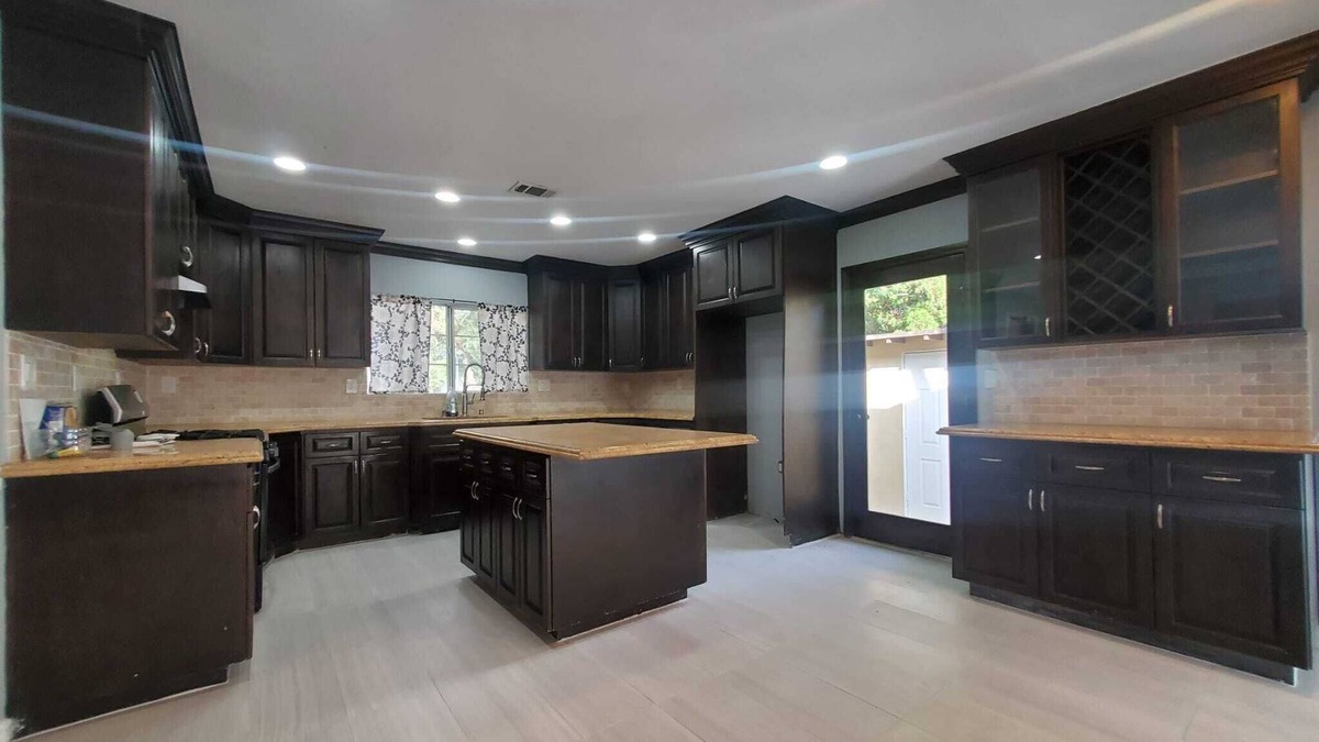 Tarzana House | Tarzana 5 Bedroom Charmer With Pool