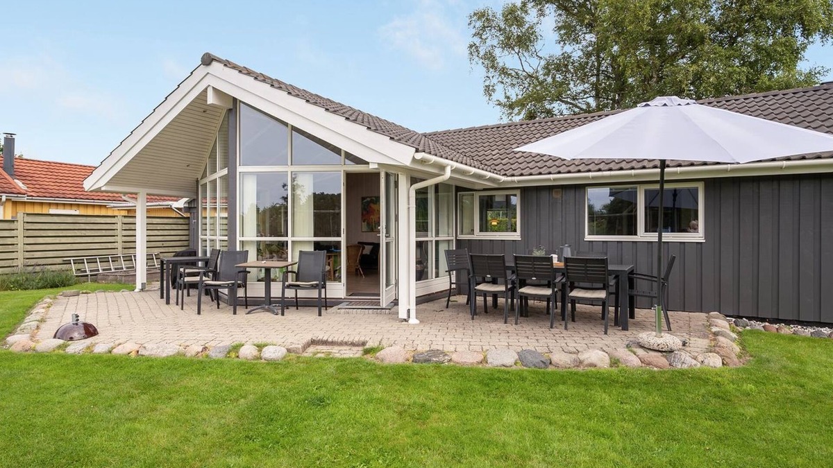 Grena Strand House | "Tashina" - 200m from the sea by Interhome