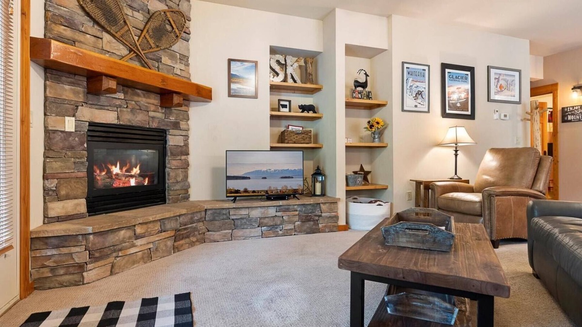 Whitefish Apartment | Tasteful 3 bedroom/2 bath condo + Hot Tub on Whitefish Mountain Resort