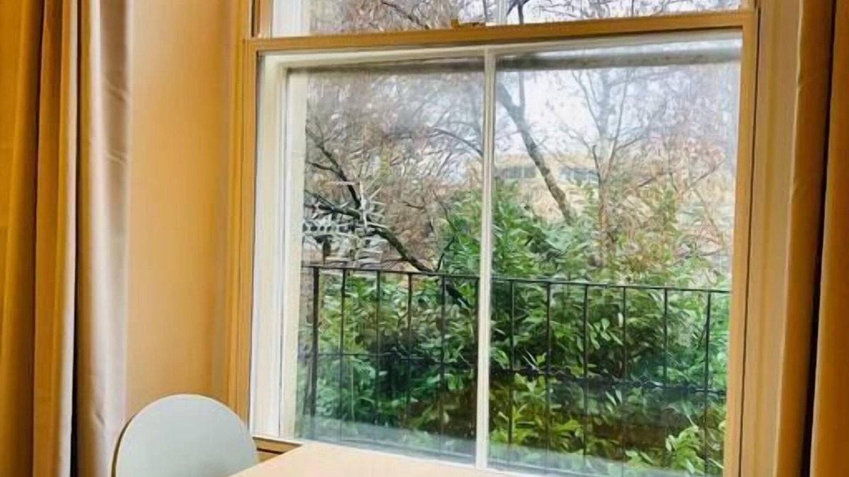 Bath Apartment | Tastefully decorated, central apartment with parking