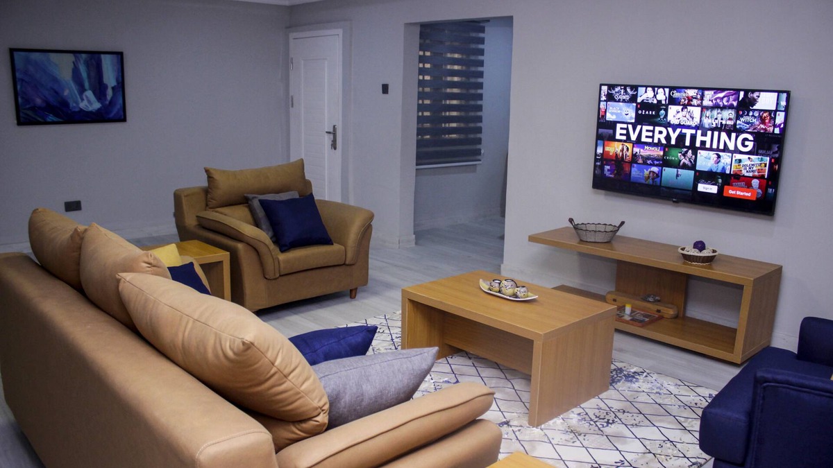 Ibadan House | Tastefully furnished home in quiet, secure and accessible community in Bodija A1