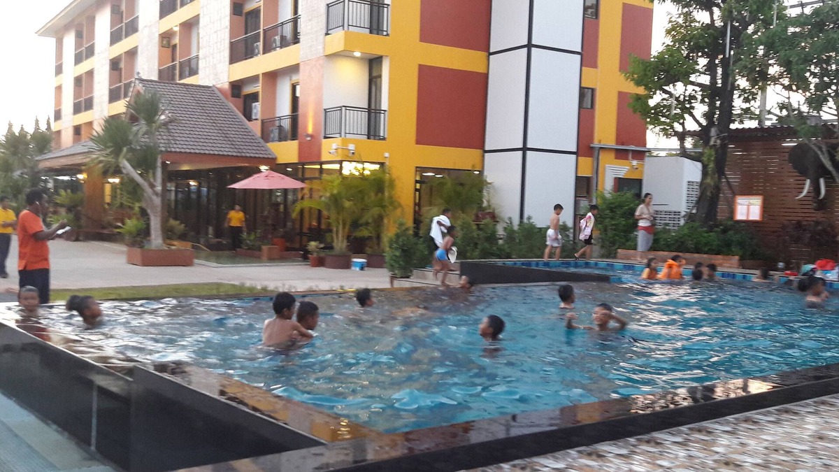 Surat Thani Hotel | Tawan Anda Garden Hotel