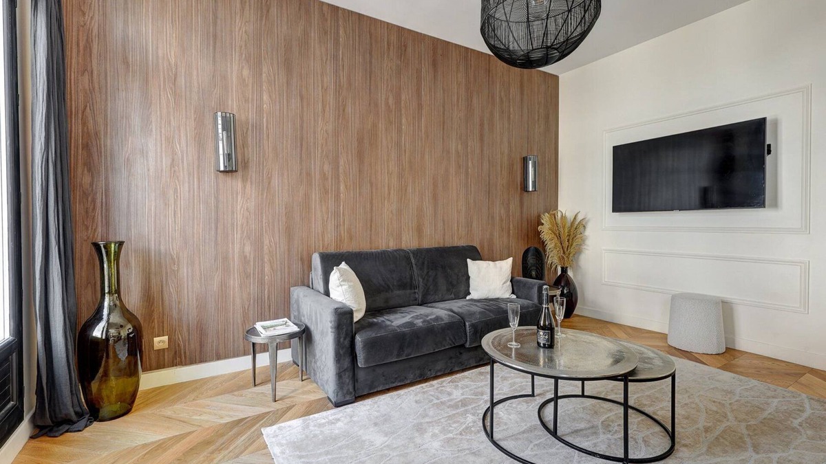 8th Arrondissement Apartment | TBS 241- Prestigious apartment Champs-Élysées