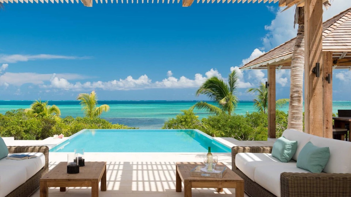 Providenciales Villa | TC Villas -Castaway -Elegant Family Beachfront Villa with Pool and Beach Access