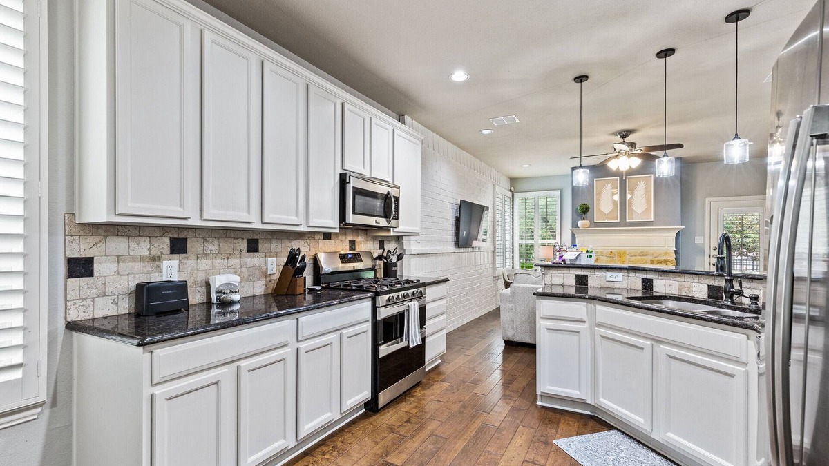 Lantana House | TCH - 4BR/3.5BA Home in Lantana - T