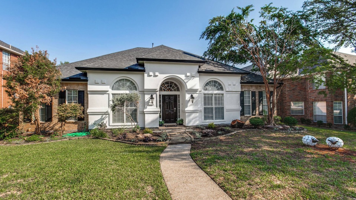Plano House | TCH - Charming 4bd/3ba home in Plano with Office