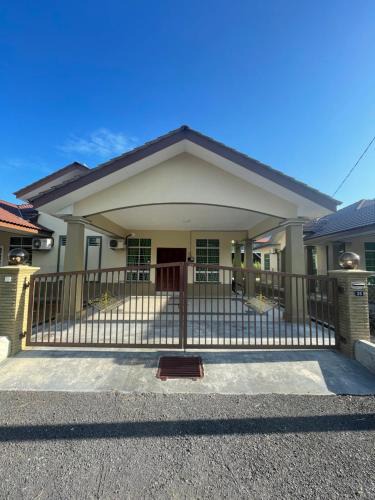 Kampung Keriang Dan House | TDH Homestay #25 FREE Wifi