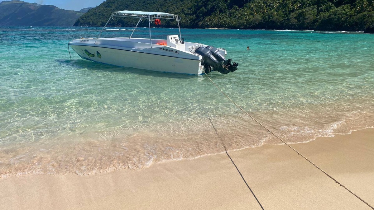 Centro Boat Rental | te llevamos a visitar las playas mas hermosas de nuestra provincia