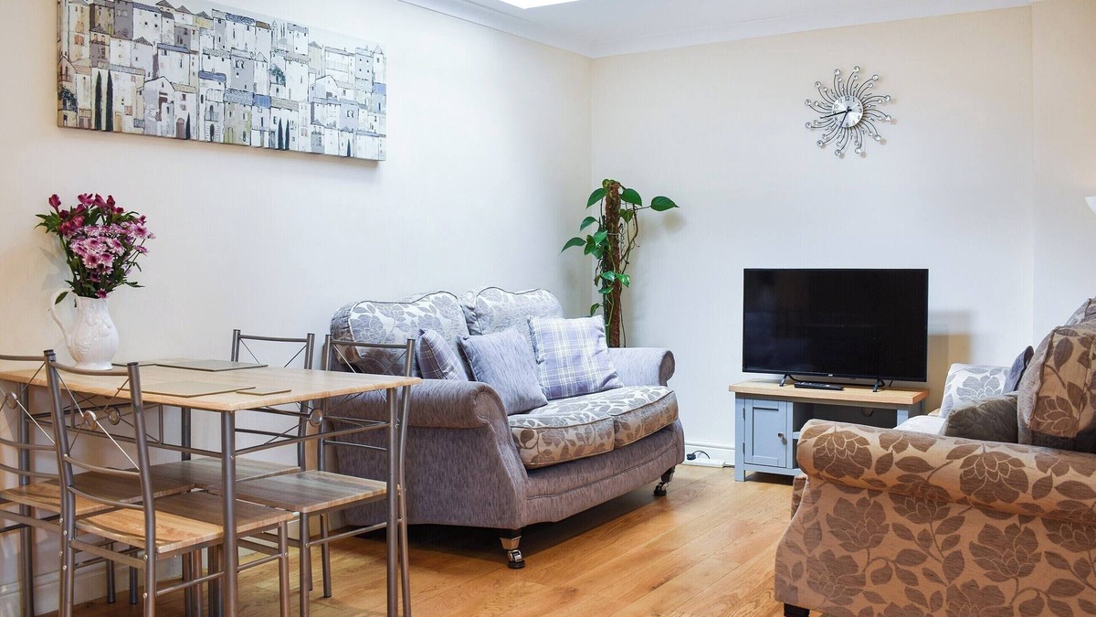 Newcastle-upon-Tyne Cottage | Teddys Cottage - UK44685