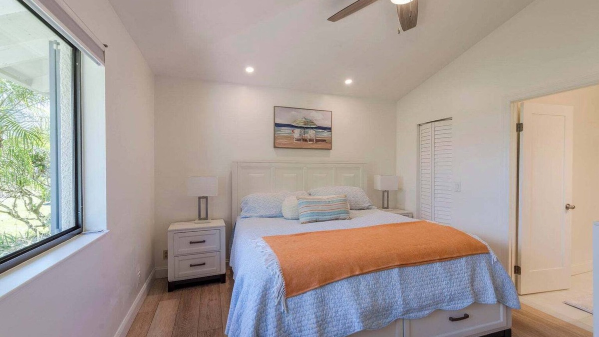 Palm Beach Gardens Cottage | Tee Time Retreat