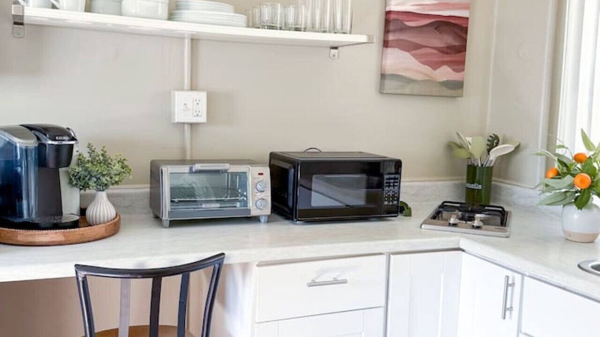Arvada Apartment | Teeny-tiny studio in Olde Town