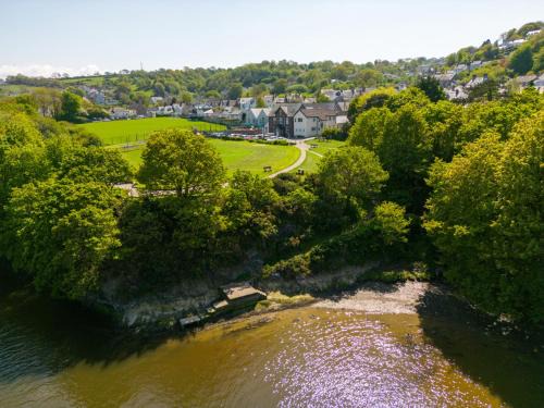 St Dogmaels House | Teifi Villa