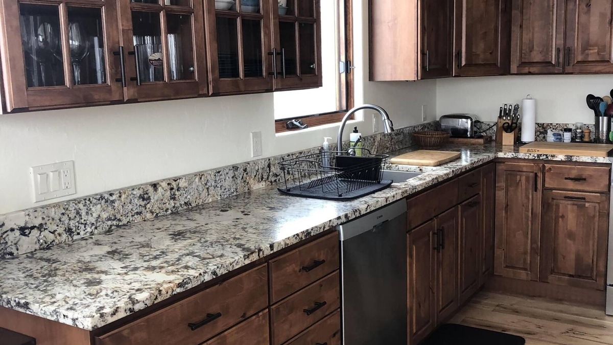 Telluride House | Telluride Sunny Guest House in the Ski Ranches located adjacent to Mountain Vill
