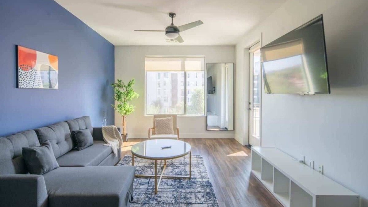 Tempe Apartment | Tempe Escape 1BD with Pool Gym Parking WD!