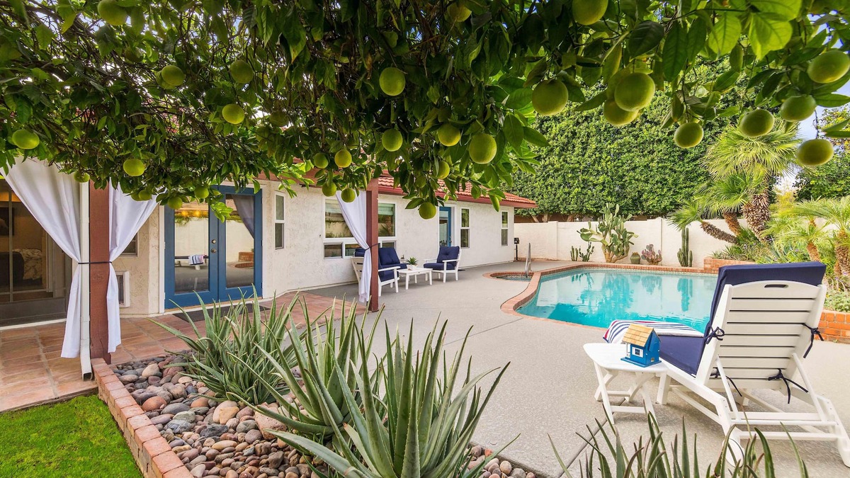 The Lakes House | Tempe Lakes Retreat – Heated Pool, Spa, Pickleball, Gym + Near ASU Campus