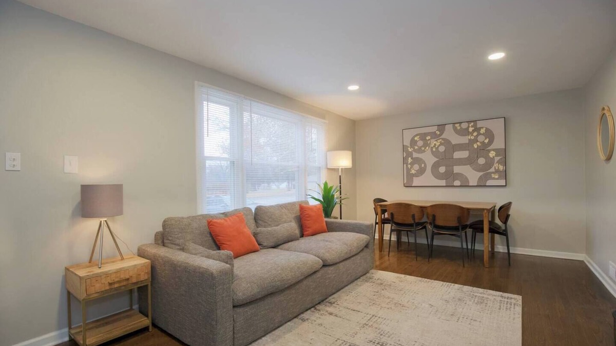 Overland Park Apartment | Ten blocks from Old Downtown Overland Park, KS