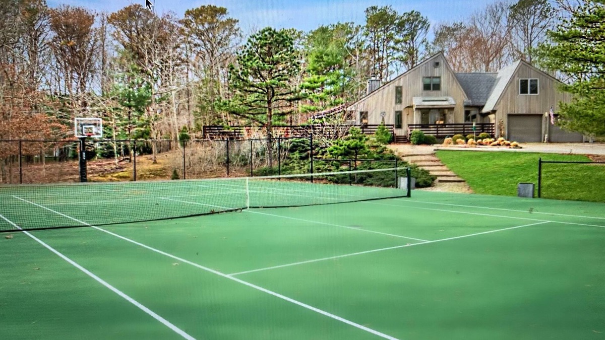 Northwest Harbor Resort | Tennis, Basketball, Pool, Hot Tub, Fire Pit, Bicycles on 2 private gated acres