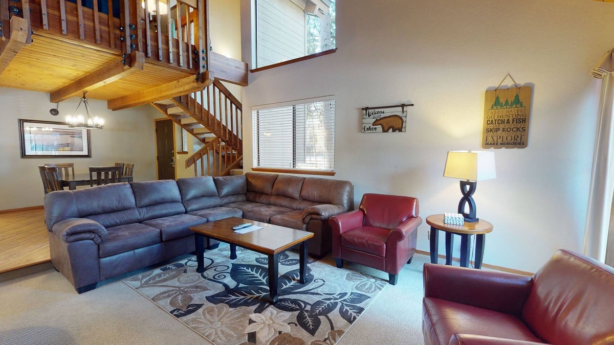 Tennis Village Condo | Tennis Village Escape with A/C, BBQ & Fireplace
