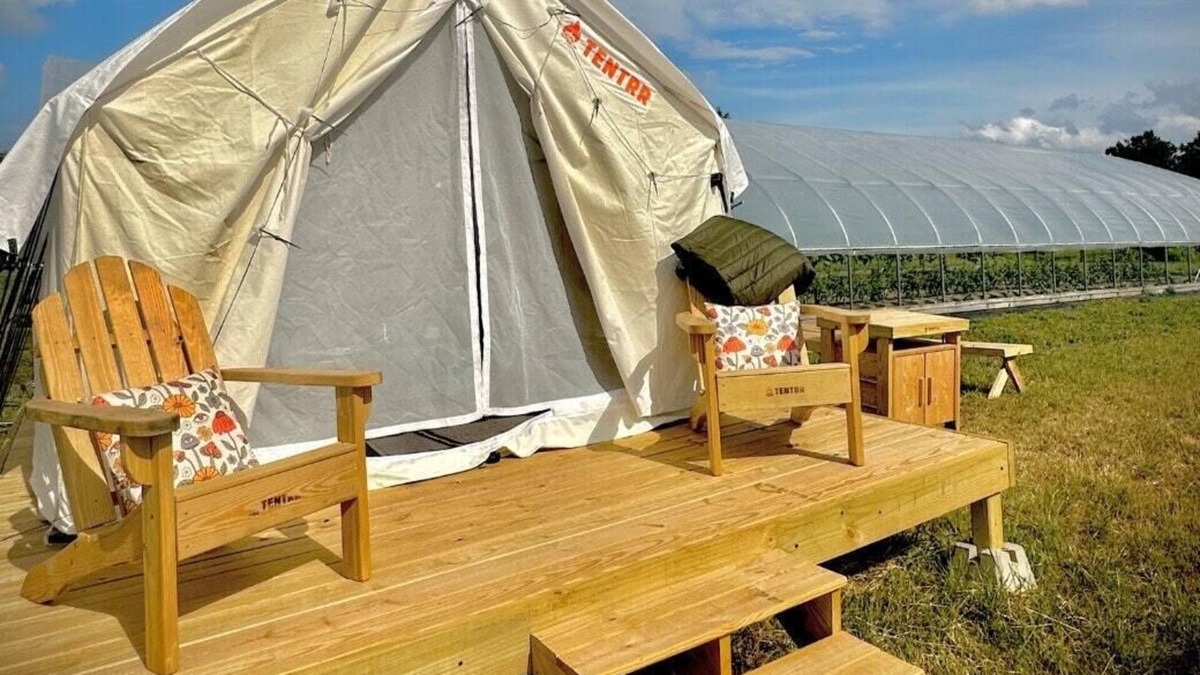 Spring Hill RV Rental | Tentrr Signature Site - Allenbrooke Farms Glamping Site 2