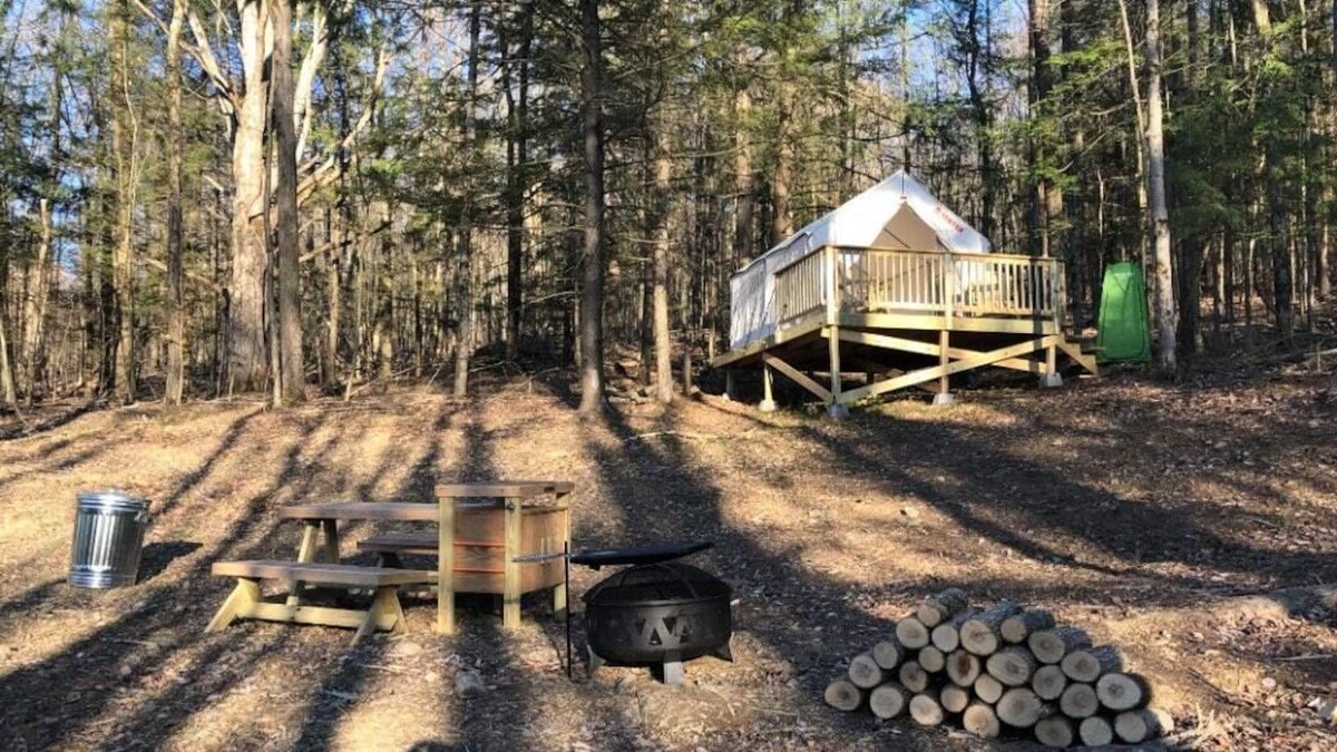 Spencer RV Rental | Tentrr Signature Site - Hart of the Woods