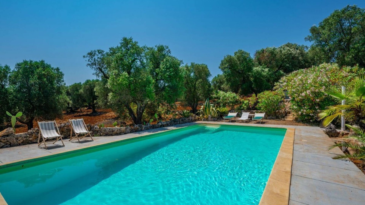 Ceglie Messapica Villa | Tenuta Trullo Alto by Rentbeat
