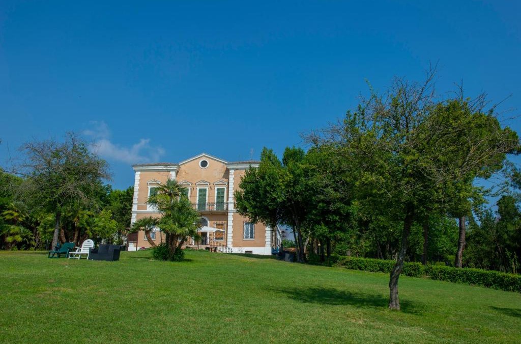 Montemarciano Bed & Breakfast | Tenuta Villa Colle Sereno