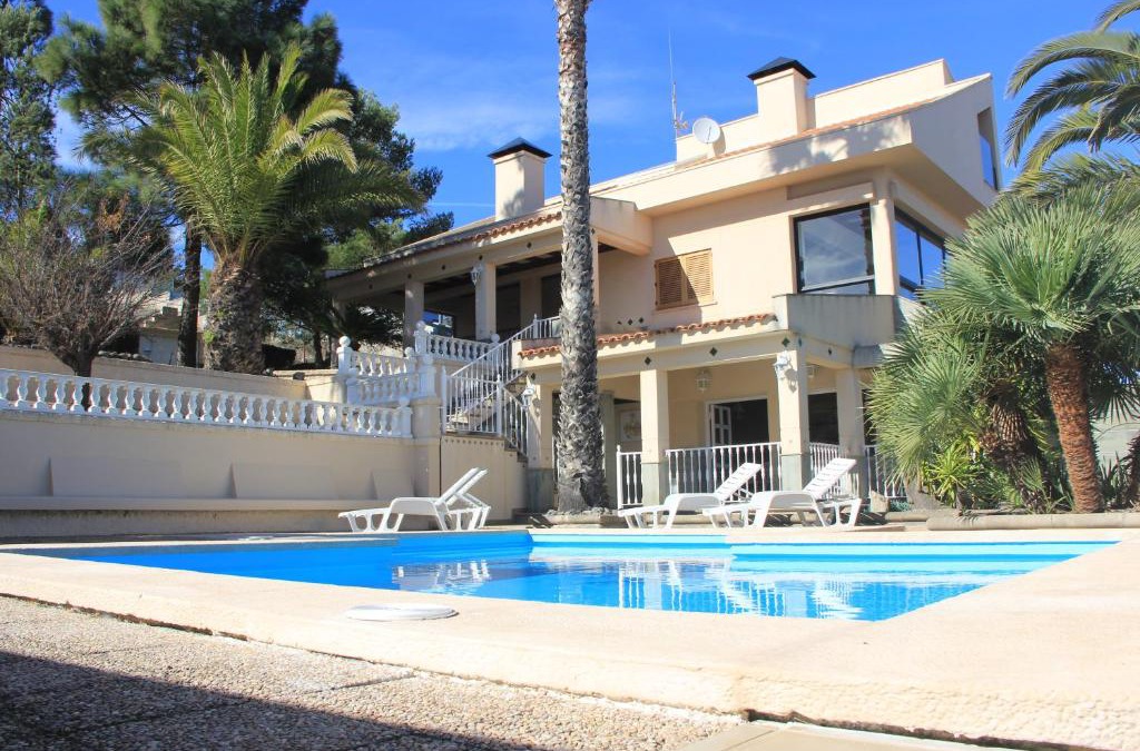 La Concepcion Villa | Teresita High Views with private pool