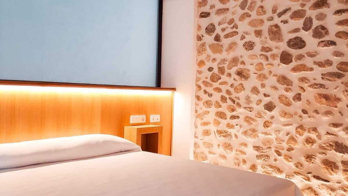 Old Town Apartment | Termas Romanas Allon