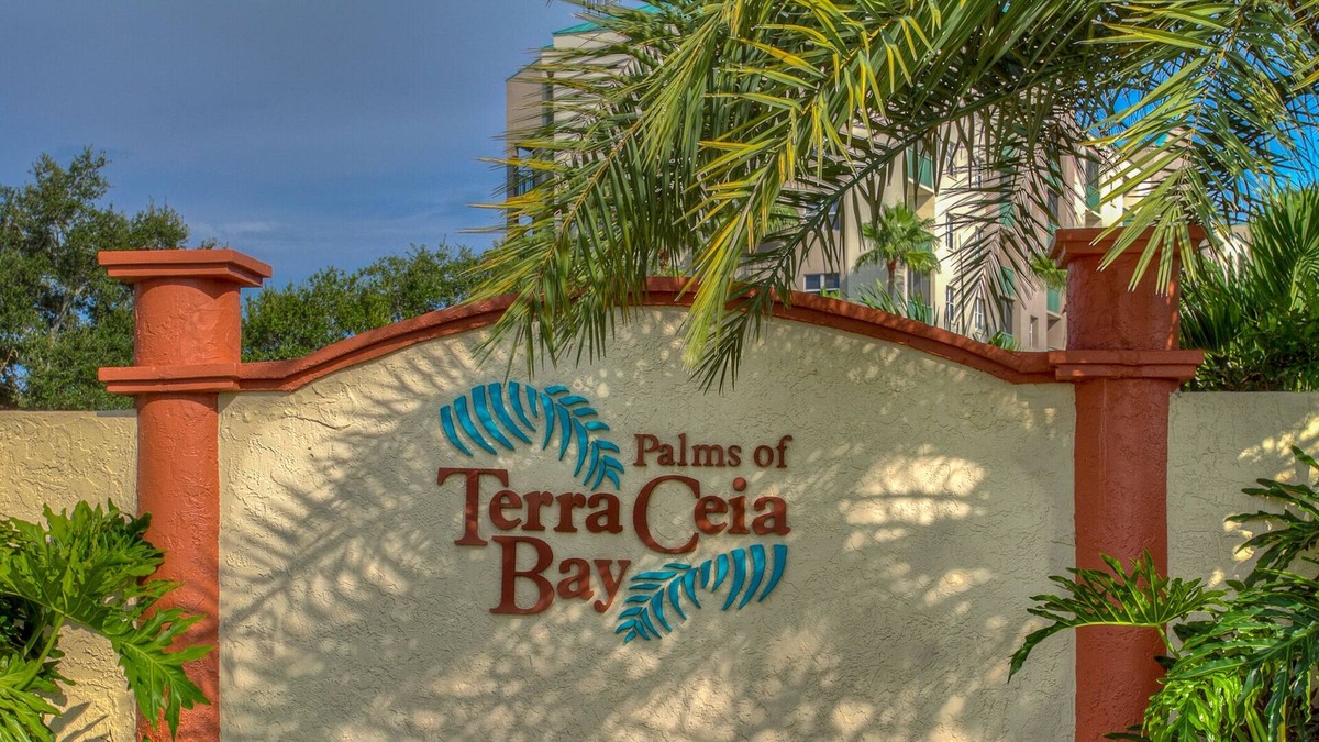 Palmetto Condo | Terra Ceia Sun Kissed