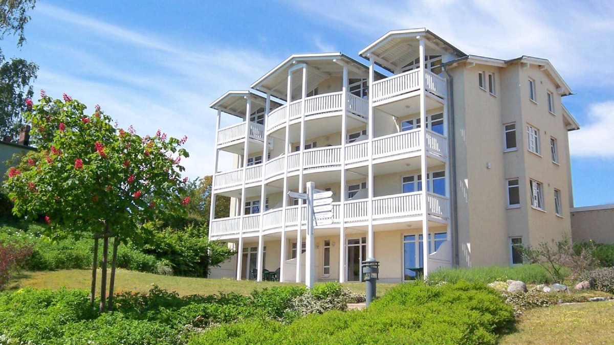 Gohren Apartment | Terrace, free use of the AHOI adventure pool and sauna - Sea view apartment 12