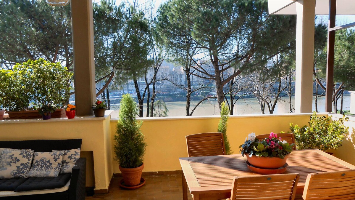 Campo di Marte Apartment | Terrace on the River 3Br 3Ba Garage
