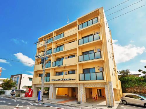 Hamagawa Apartment | Terrace Resort Chatan West