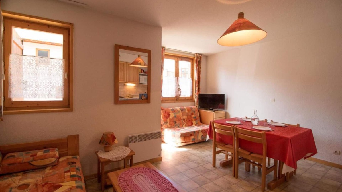 Aussois Apartment | Terrace, tv, ski locker, 25m², Aussois