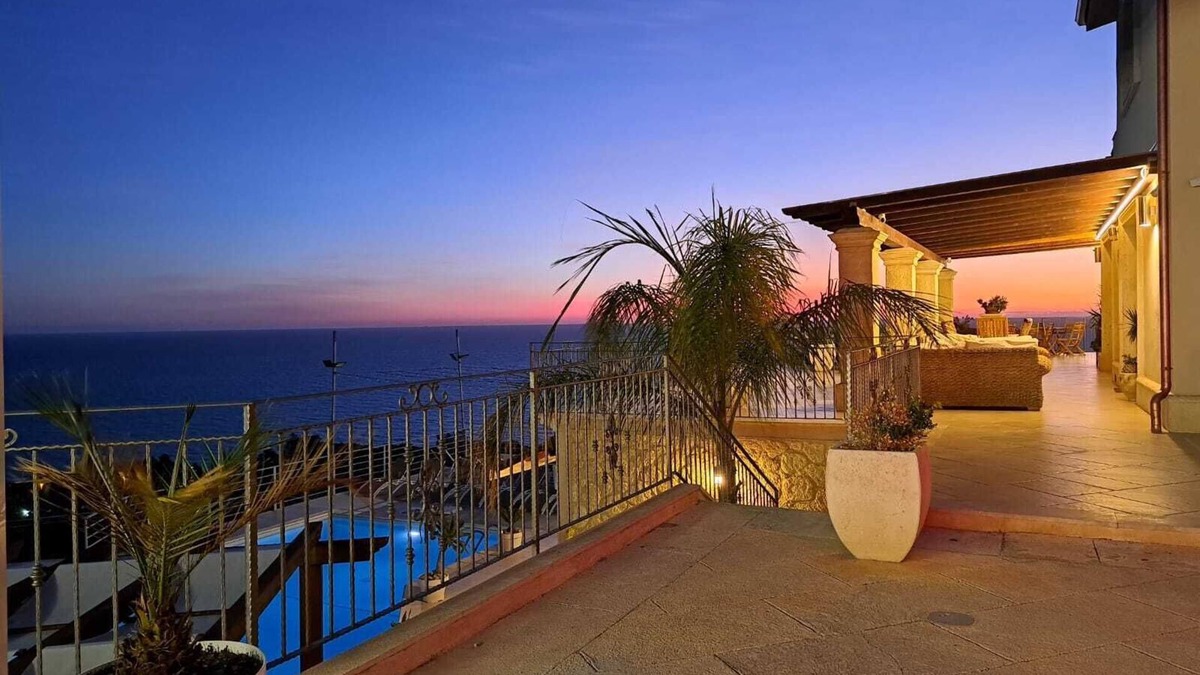 Palma di Montechiaro Bed & Breakfast | Terraces Chiaramontane, an oasis of peace and relaxation overlooking the Mediterranean Sea