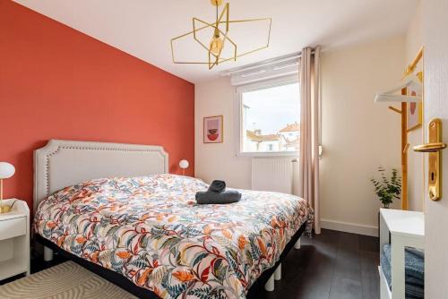Maladiere Apartment | Terracotta, chaleureux appartement calme pour 2 personnes, avec Parking privé, idéal séjour business