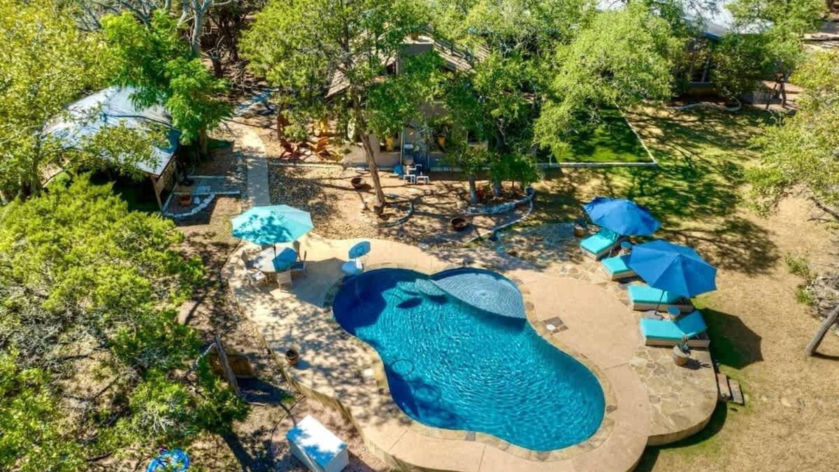 Wimberley House | Terracotta Retreat/Sleeps 30!