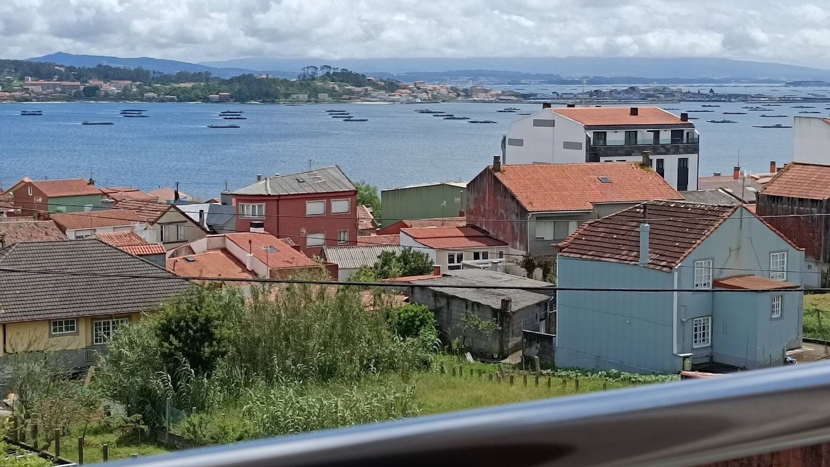 Boiro Apartment | TERRAMAR APARTMENTS overlooking the sea near the beach in the Ria de Arousa.