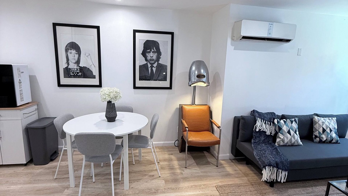 Hollywood House | Terrific 2-bedroom house with in the heart of Hollywood!