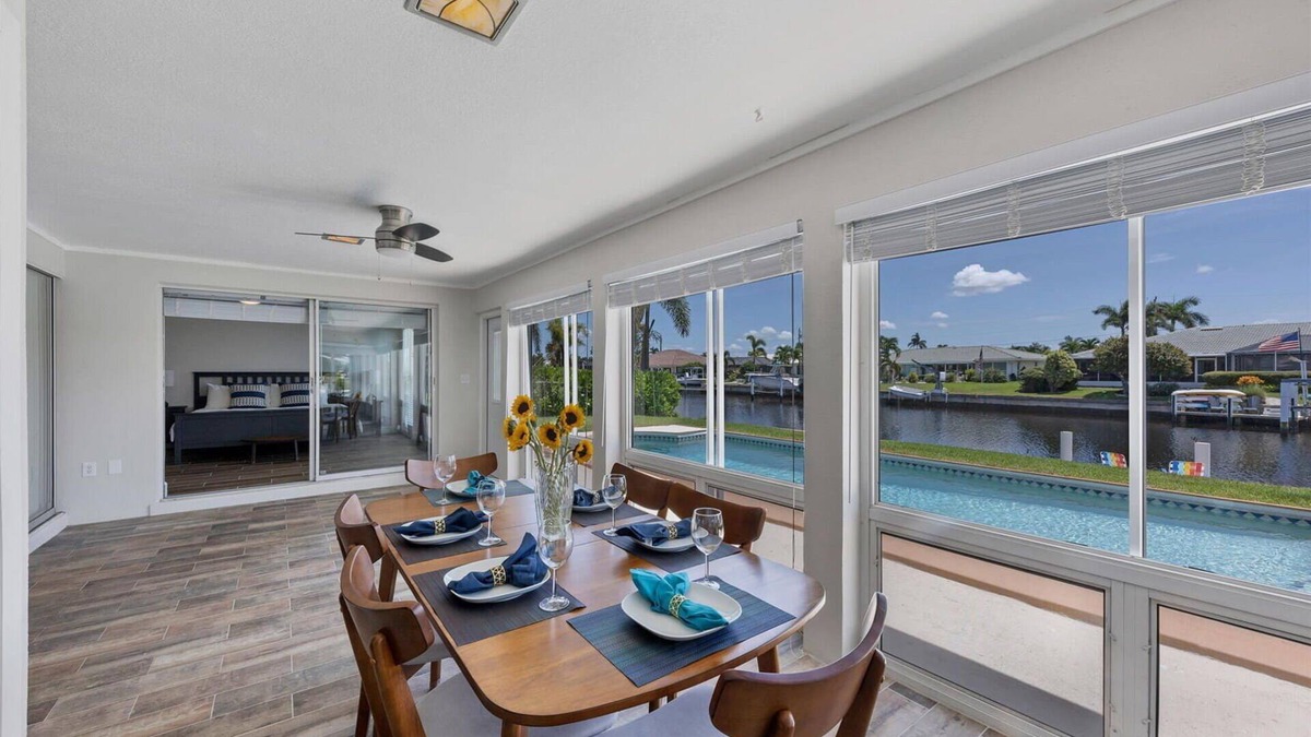 Charlotte Harbor House | 🥇 Terrific 2bd waterside villa (CH1005)