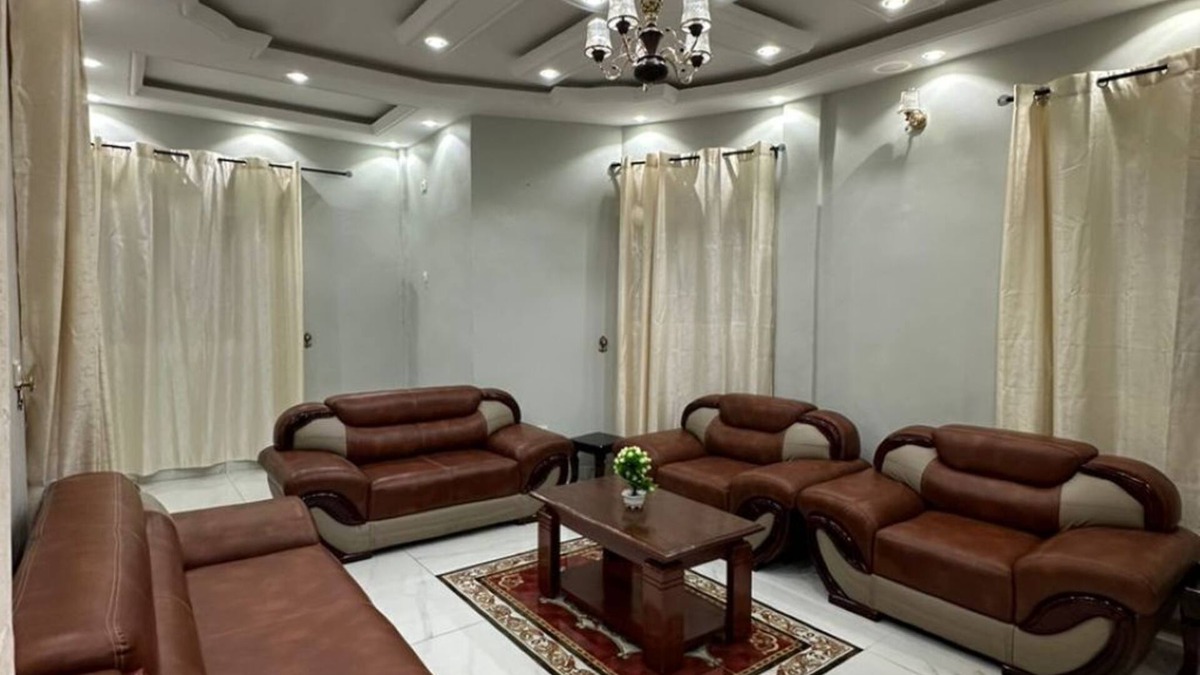 Yaounde House | Terrific 3-bedroom building in Yaoundé