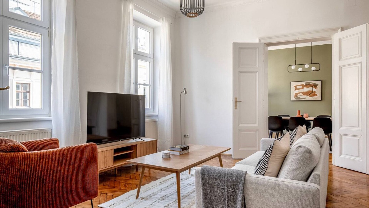 Weißgerber Apartment | Terrific Landstraße 2BR w/Elevator, nr Tram & Dining, by Blueground
