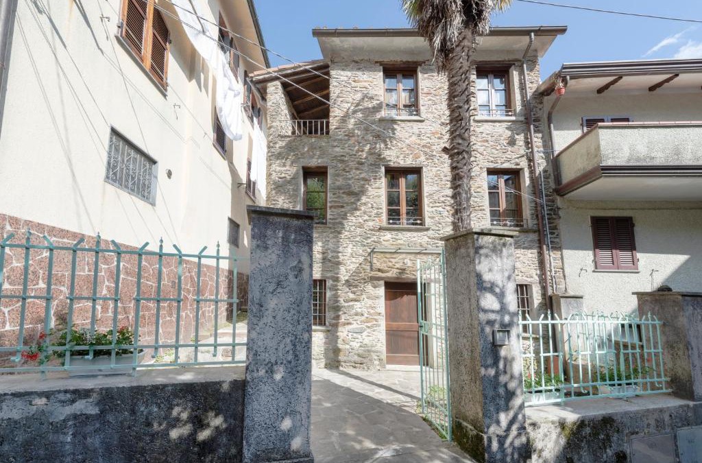 Stazzema House | Terrinca Suite by Mmega