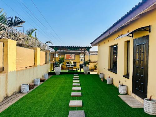 Harare House | Terry's Cozy Gem