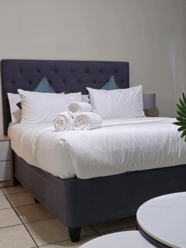 Lone Hill Apartment | Tevin Nest 3